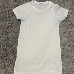 Lululemon swifty tee